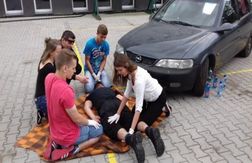 Opolska policja szkoli z ratownictwa