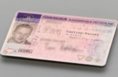 Prawo jazdy posiadał 49 minut!